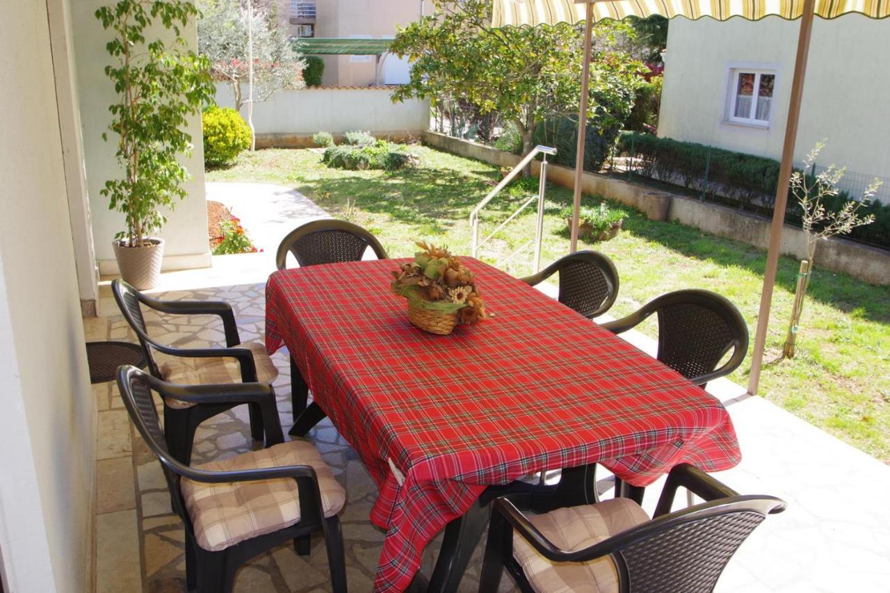 Apartment Ana Pula Exterior photo